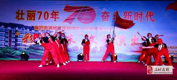 玩滑板的男孩逃脱2